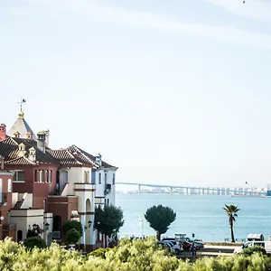 https://atico-blue-beach.es-andalucia.com